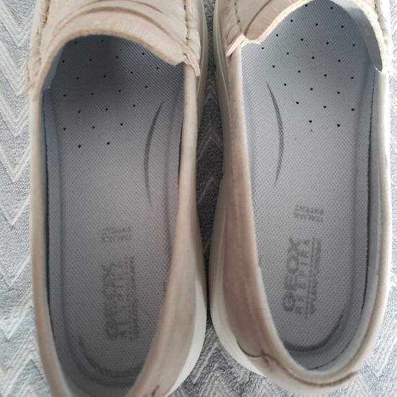 Geox gold loafers - Picture 5 of 9